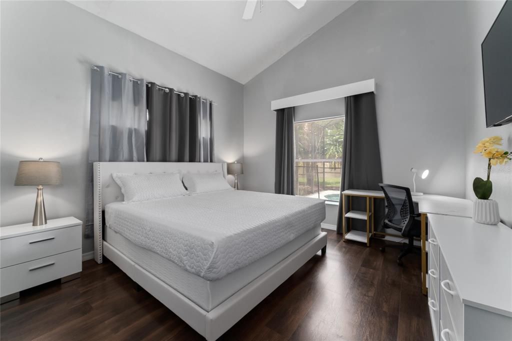 For Sale: $449,990 (4 beds, 2 baths, 1397 Square Feet)