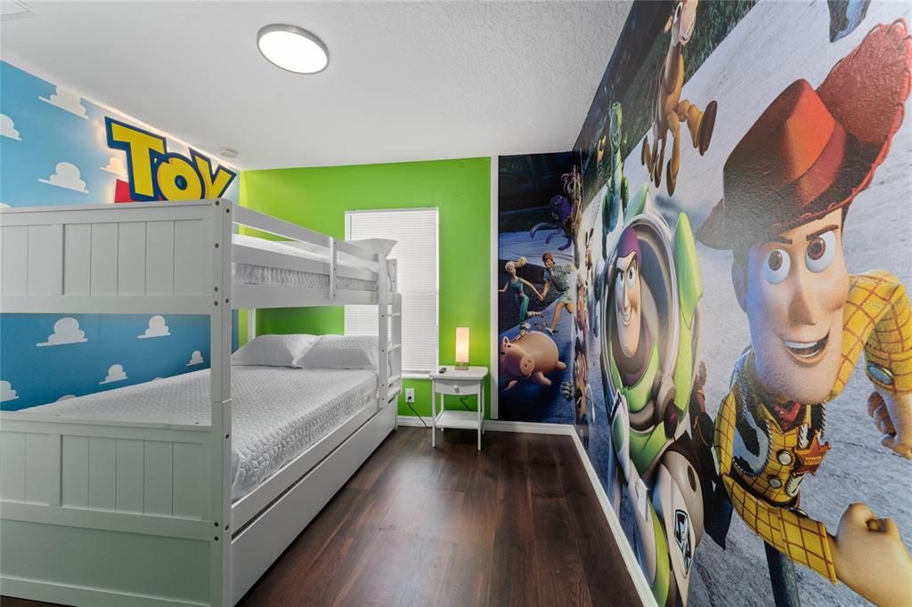 For Sale: $449,990 (4 beds, 2 baths, 1397 Square Feet)