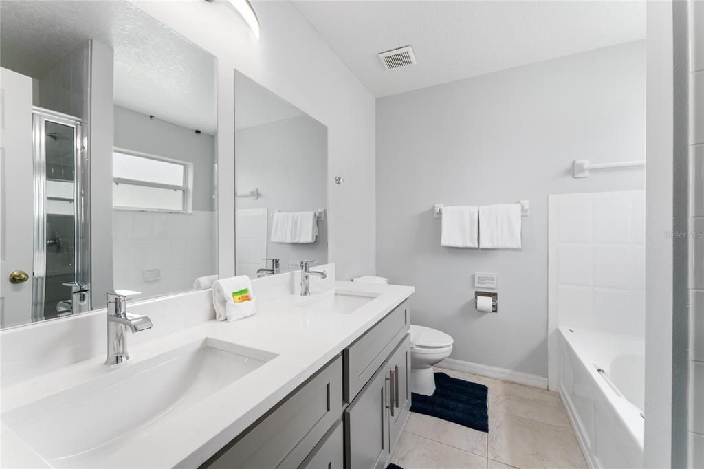 For Sale: $449,990 (4 beds, 2 baths, 1397 Square Feet)