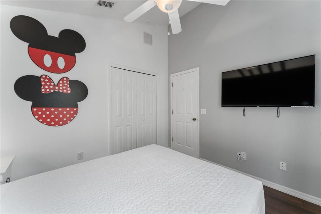 For Sale: $449,990 (4 beds, 2 baths, 1397 Square Feet)