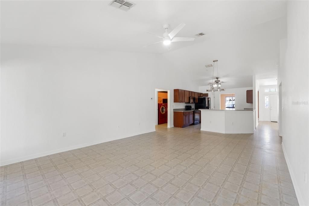 Active With Contract: $349,000 (4 beds, 3 baths, 2455 Square Feet)