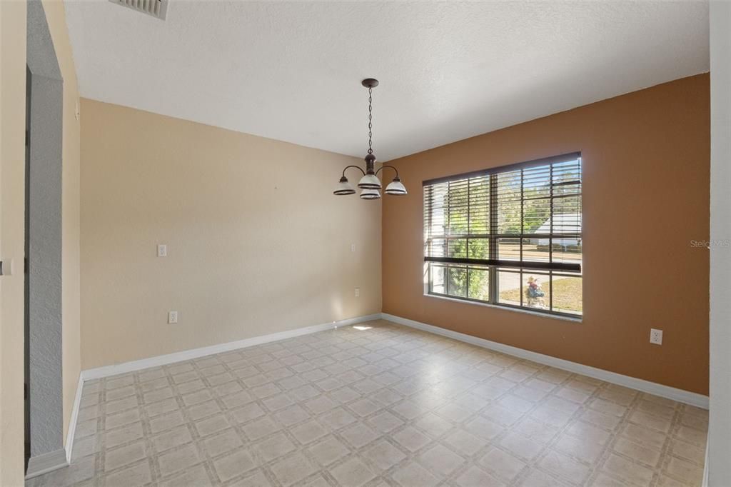 Active With Contract: $349,000 (4 beds, 3 baths, 2455 Square Feet)