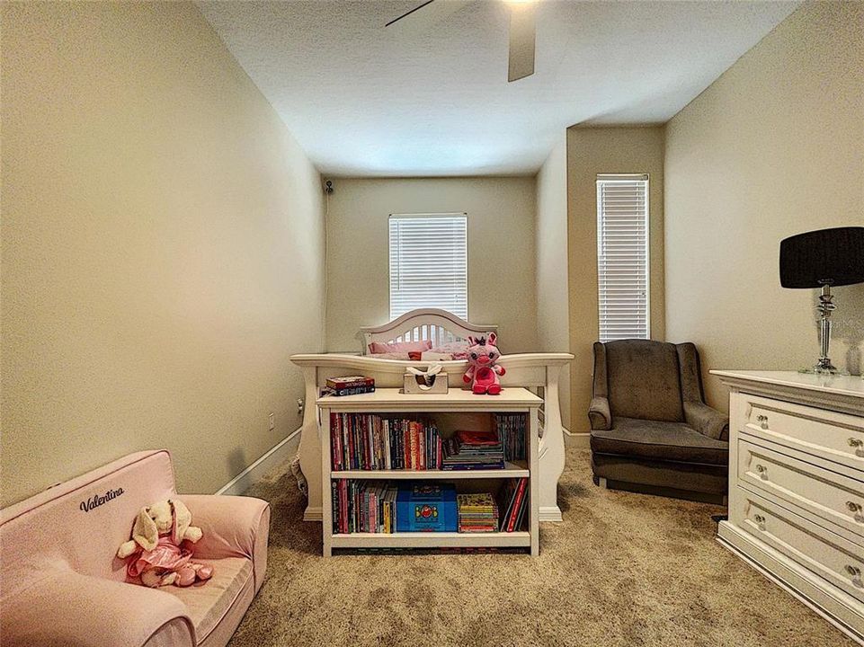 En Renta: $3,700 (3 camas, 2 baños, 1914 Pies cuadrados)