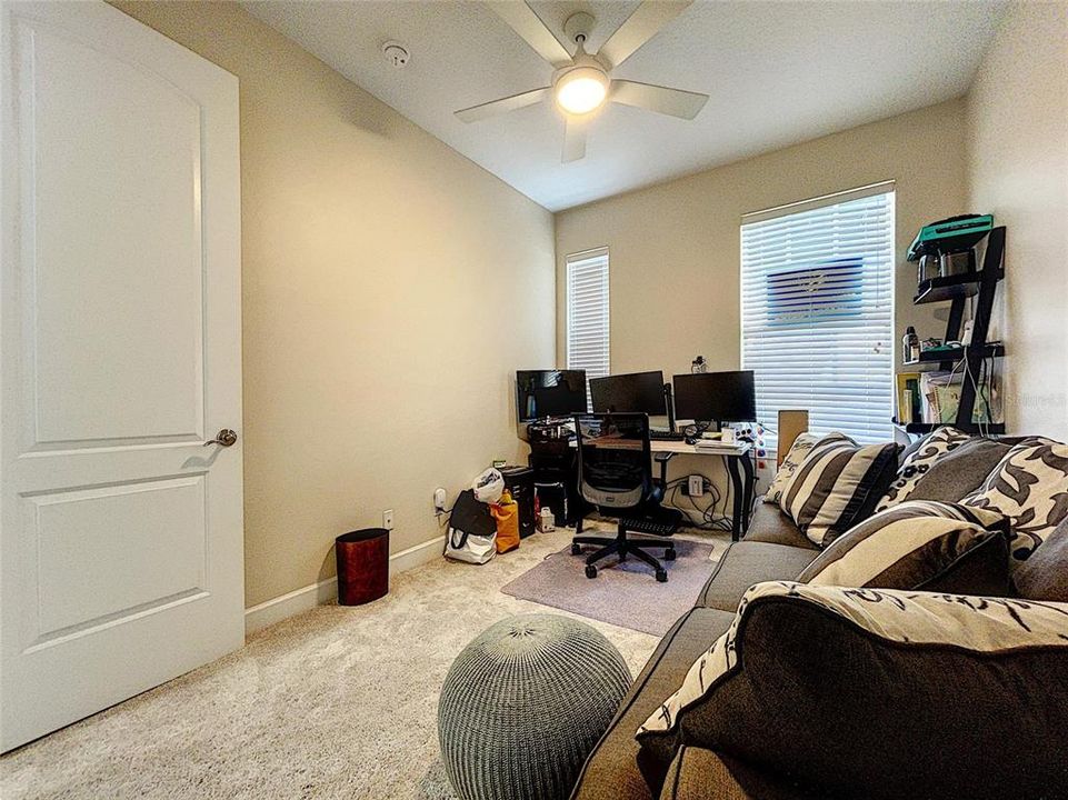 En Renta: $3,700 (3 camas, 2 baños, 1914 Pies cuadrados)