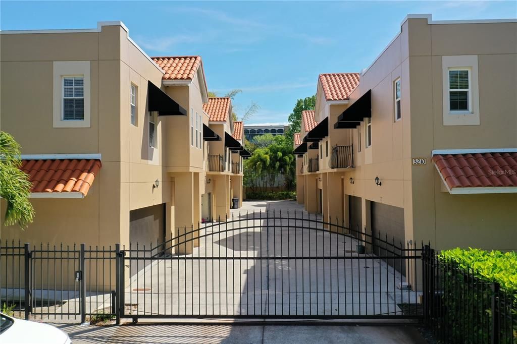 En Renta: $3,700 (3 camas, 2 baños, 1914 Pies cuadrados)