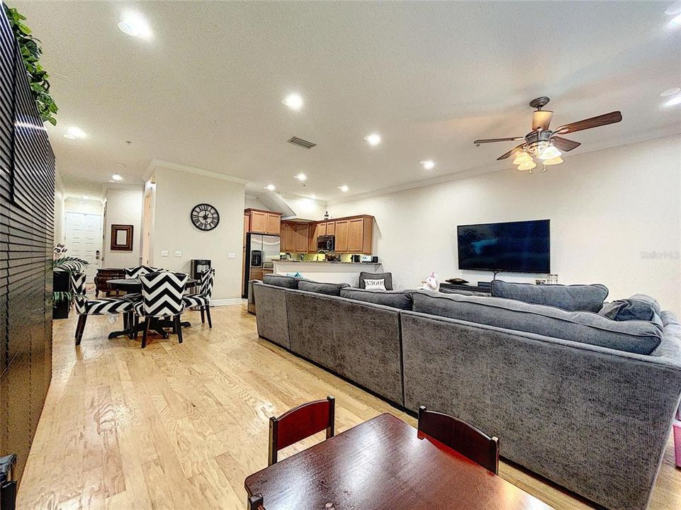 En Renta: $3,700 (3 camas, 2 baños, 1914 Pies cuadrados)