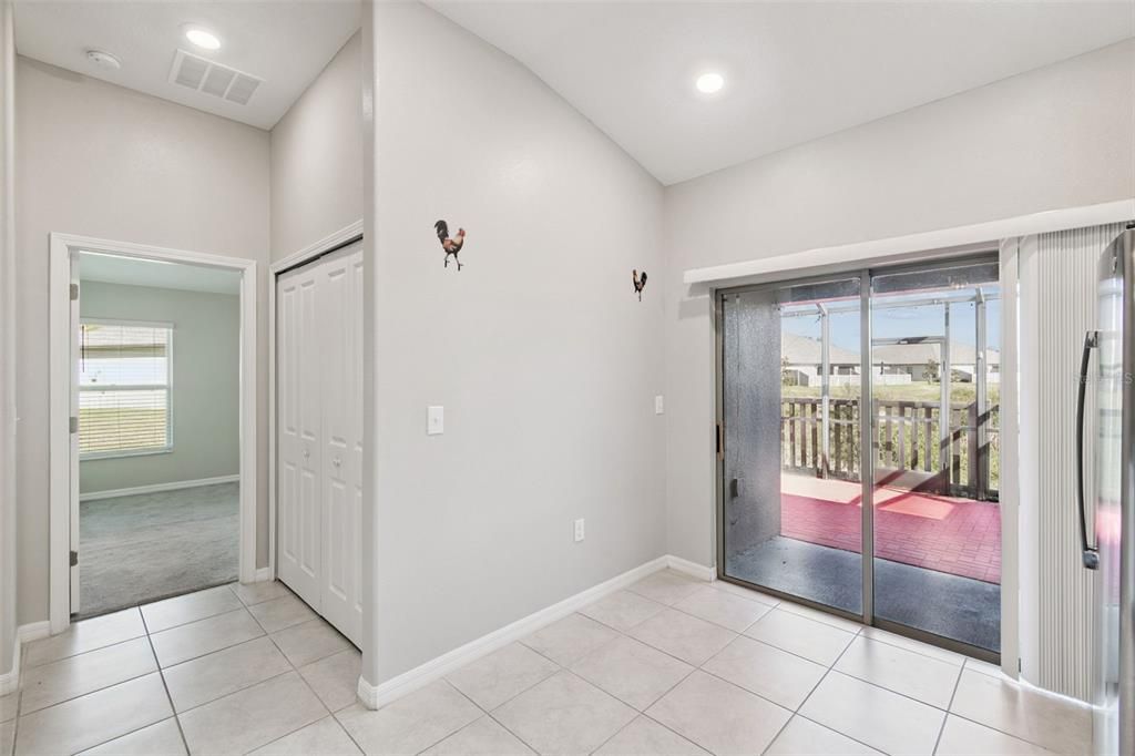 Active With Contract: $238,000 (3 beds, 2 baths, 1495 Square Feet)