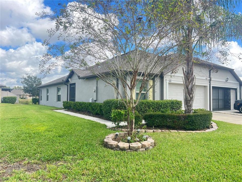 Active With Contract: $238,000 (3 beds, 2 baths, 1495 Square Feet)