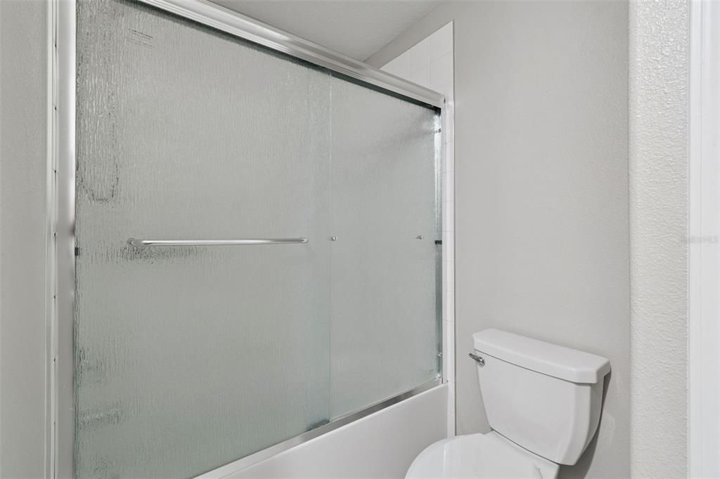 Active With Contract: $238,000 (3 beds, 2 baths, 1495 Square Feet)