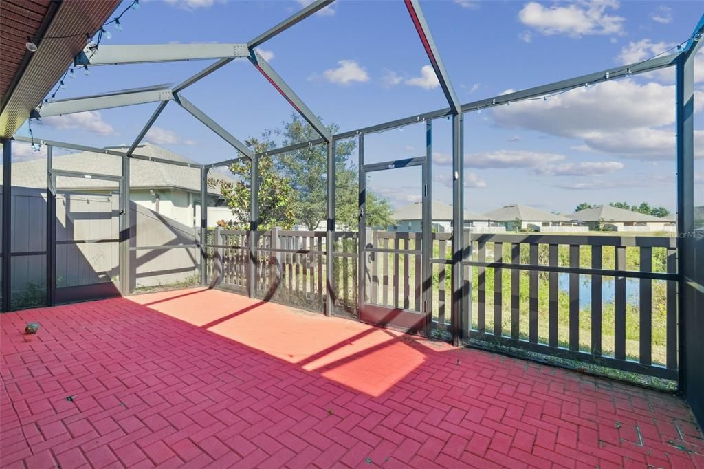 Active With Contract: $238,000 (3 beds, 2 baths, 1495 Square Feet)