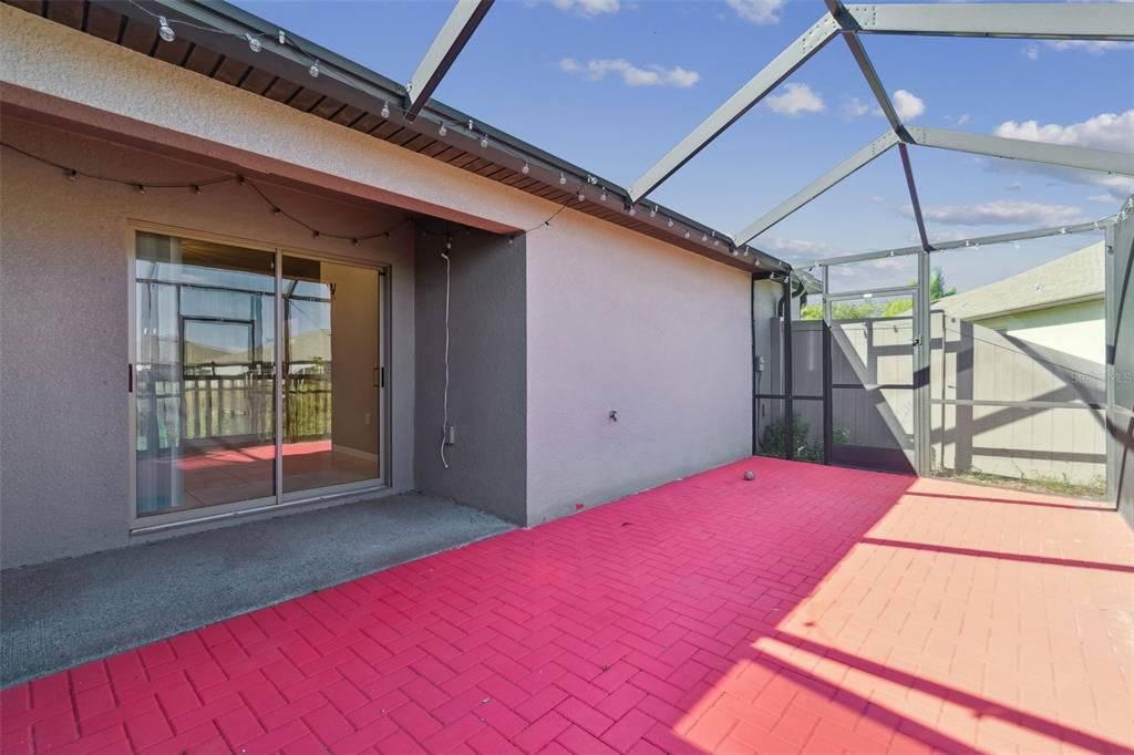 Active With Contract: $238,000 (3 beds, 2 baths, 1495 Square Feet)