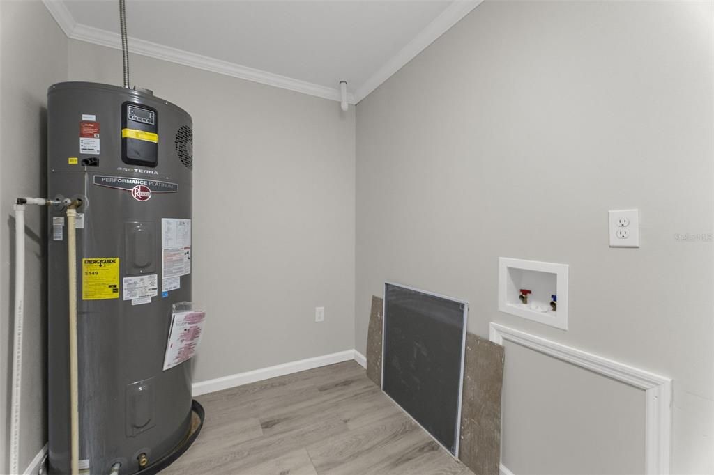 For Sale: $350,000 (3 beds, 1 baths, 1520 Square Feet)