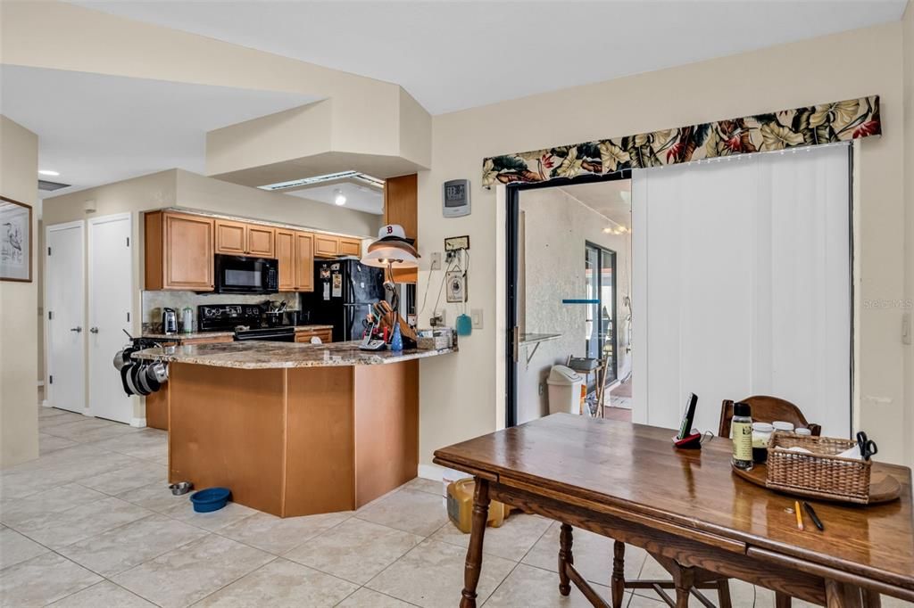 待售: $334,900 (3 贝兹, 2 浴室, 1841 平方英尺)