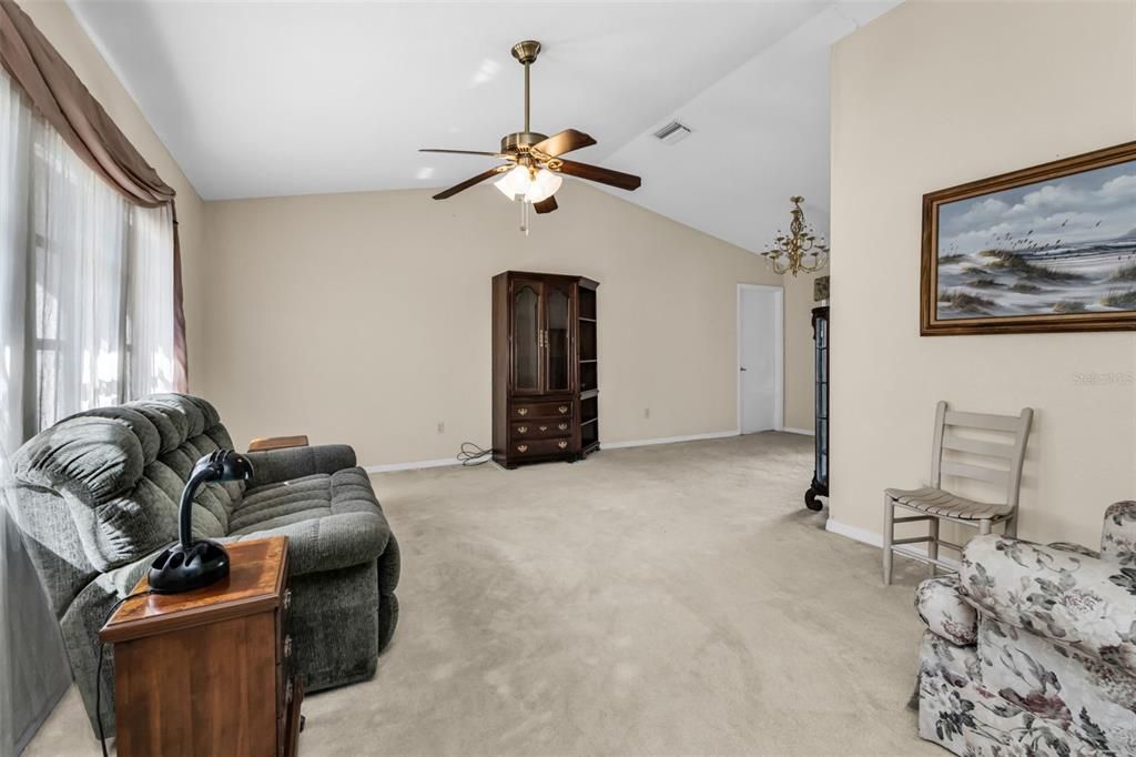 待售: $334,900 (3 贝兹, 2 浴室, 1841 平方英尺)