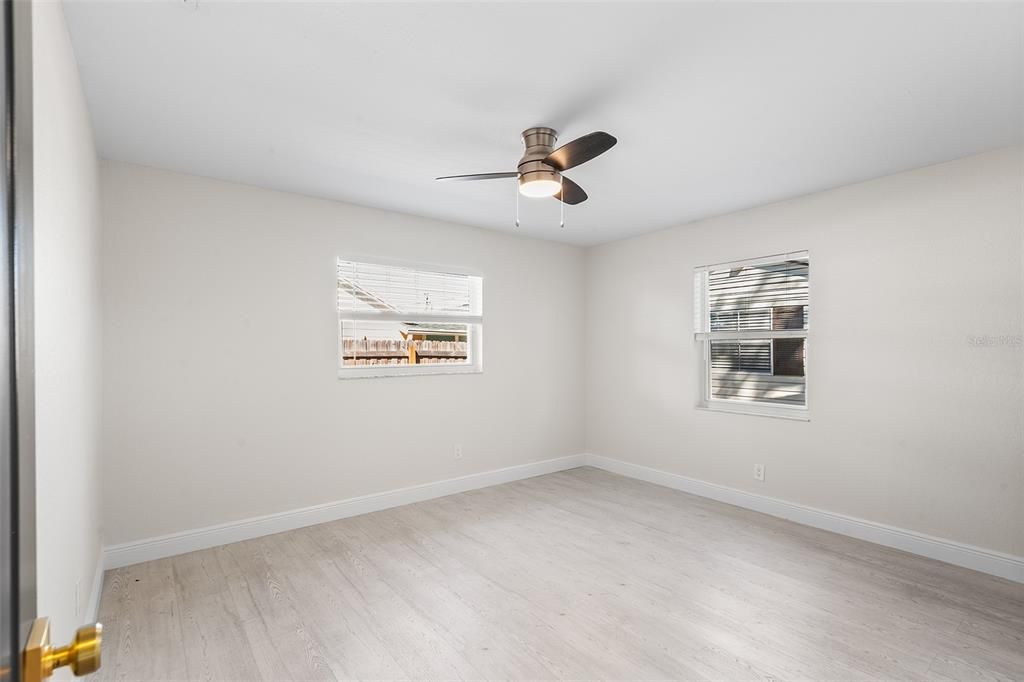 На продажу: $574,900 (4 спален, 2 ванн, 1485 Квадратных фут)