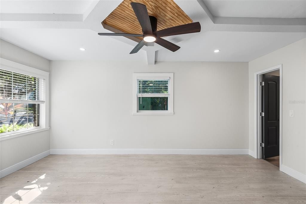 На продажу: $574,900 (4 спален, 2 ванн, 1485 Квадратных фут)