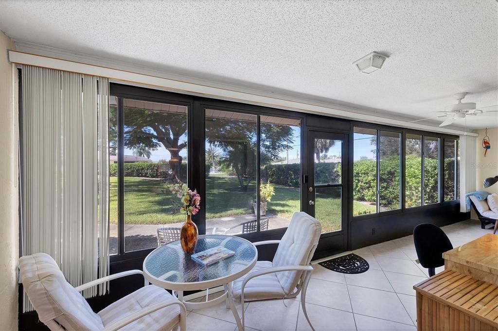 Под контрактом: $199,900 (2 спален, 2 ванн, 1194 Квадратных фут)