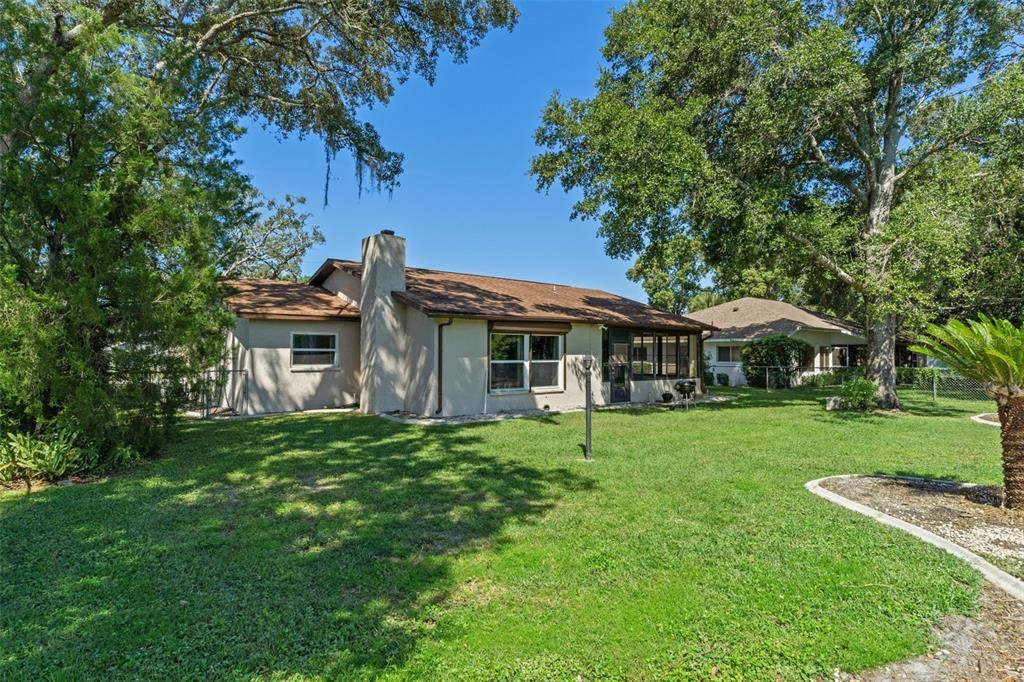 For Sale: $284,900 (2 beds, 2 baths, 1431 Square Feet)