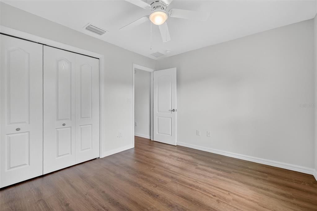 En Venta: $329,900 (3 camas, 2 baños, 1417 Pies cuadrados)