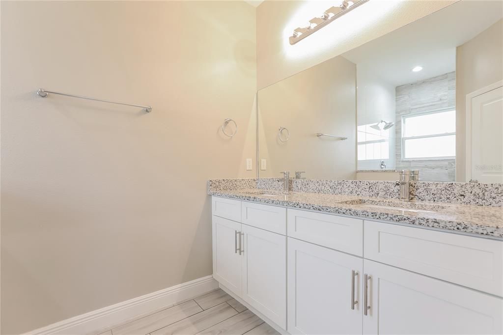 For Rent: $2,045 (3 beds, 2 baths, 1513 Square Feet)