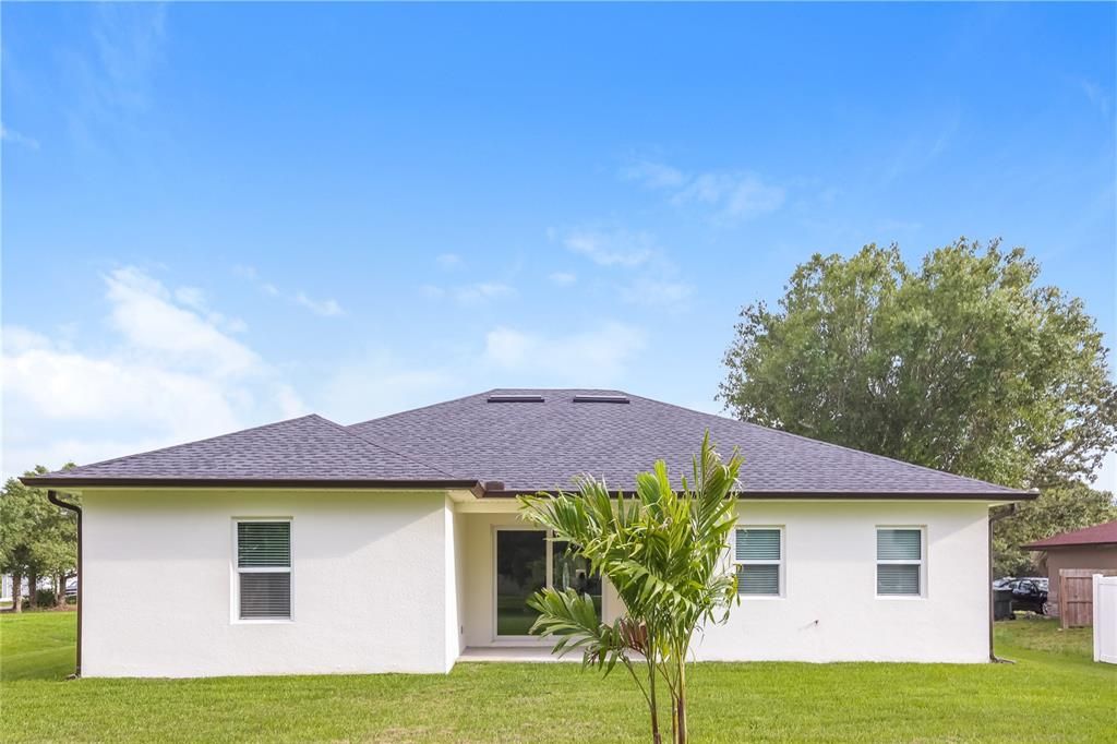 For Rent: $2,045 (3 beds, 2 baths, 1513 Square Feet)