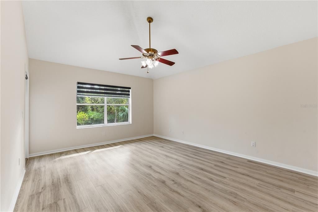 For Sale: $599,900 (4 beds, 3 baths, 2417 Square Feet)