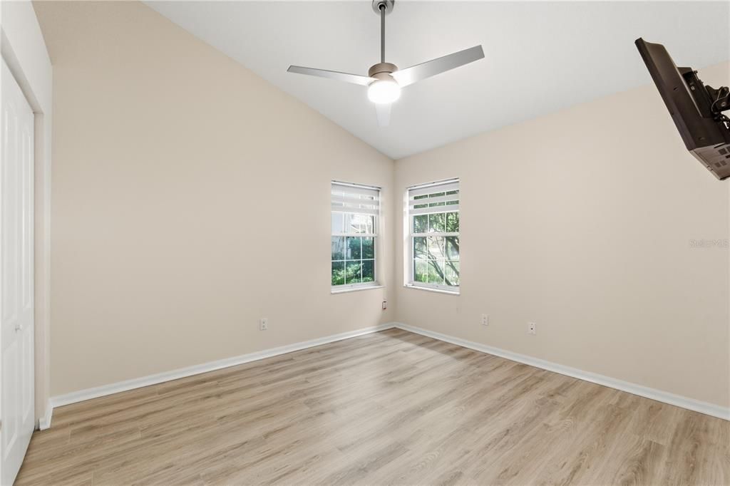 For Sale: $599,900 (4 beds, 3 baths, 2417 Square Feet)