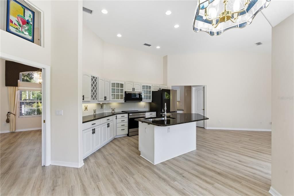 For Sale: $599,900 (4 beds, 3 baths, 2417 Square Feet)