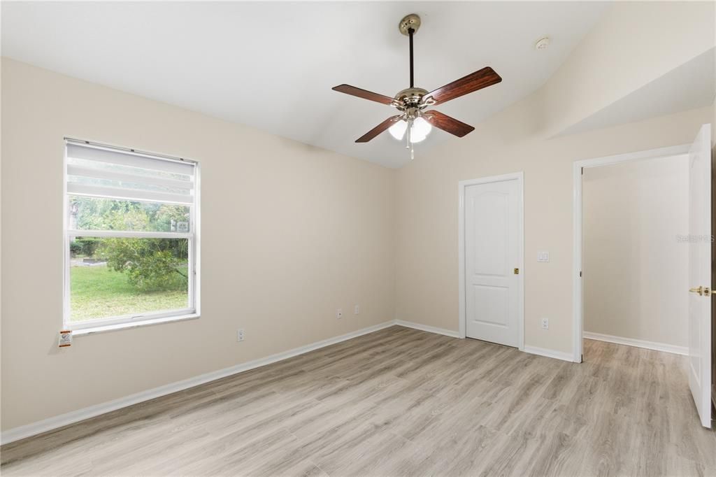 For Sale: $599,900 (4 beds, 3 baths, 2417 Square Feet)