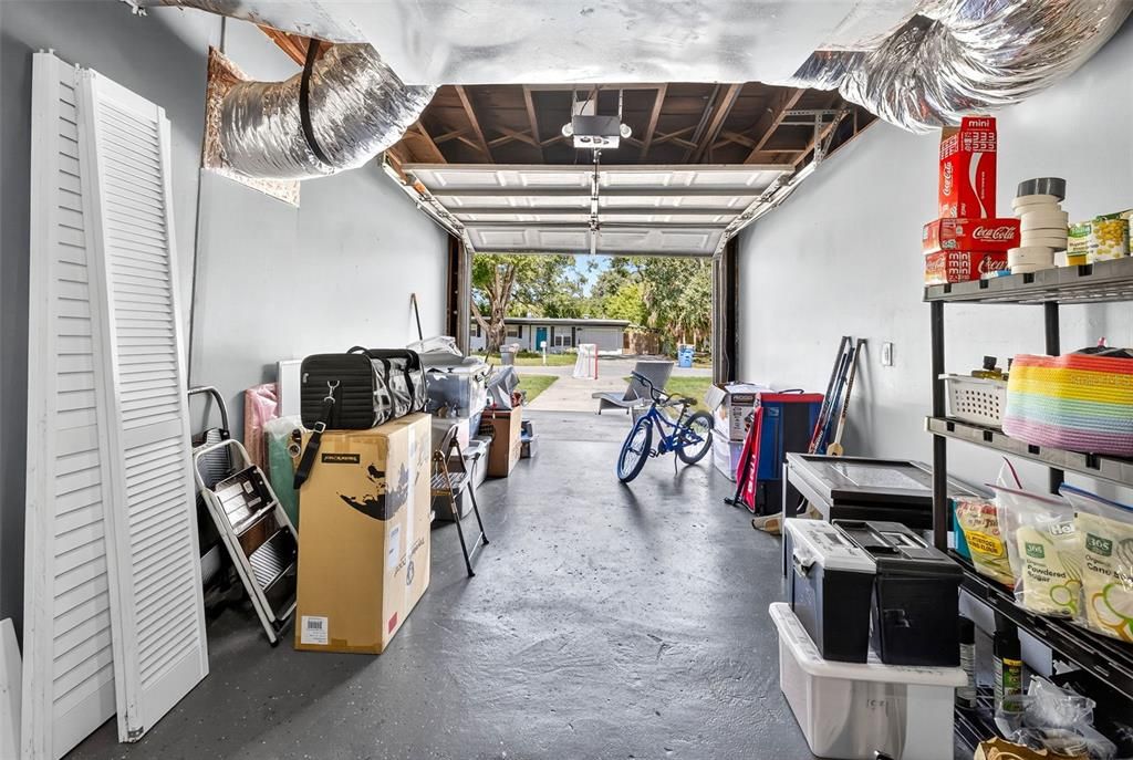 Active With Contract: $329,500 (3 beds, 1 baths, 1126 Square Feet)