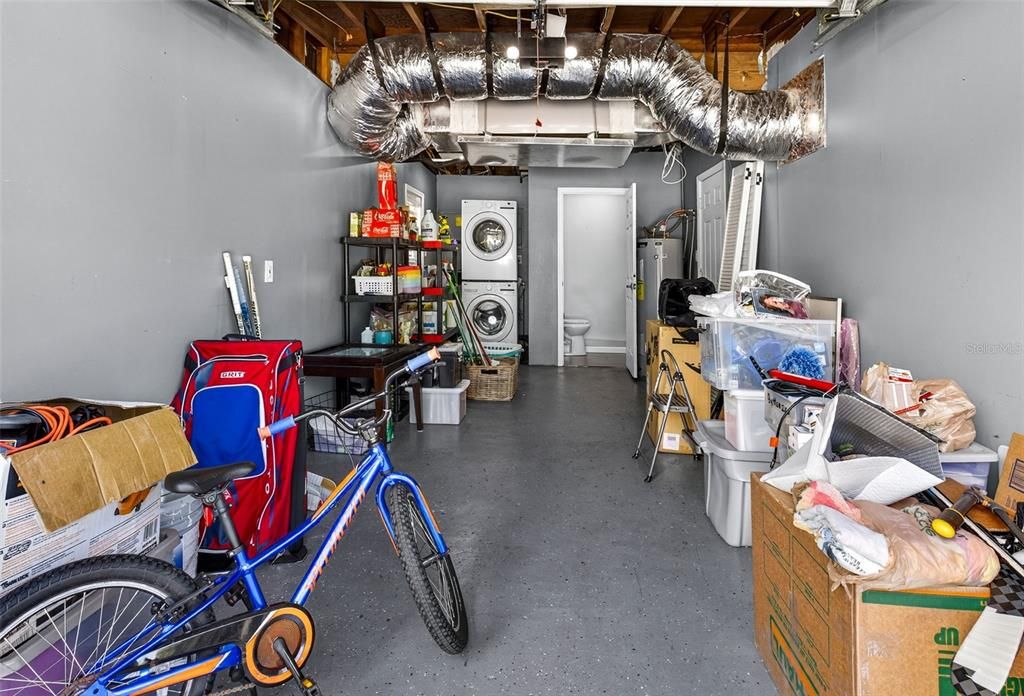 Active With Contract: $329,500 (3 beds, 1 baths, 1126 Square Feet)