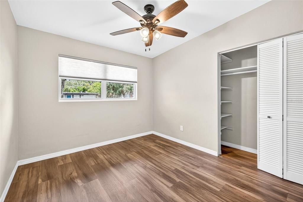 Active With Contract: $329,500 (3 beds, 1 baths, 1126 Square Feet)