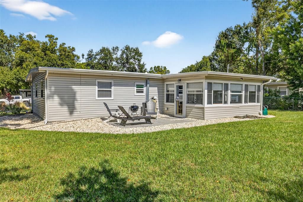 Active With Contract: $329,500 (3 beds, 1 baths, 1126 Square Feet)