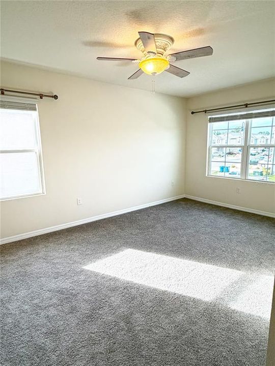 待售: $252,400 (3 贝兹, 2 浴室, 1463 平方英尺)