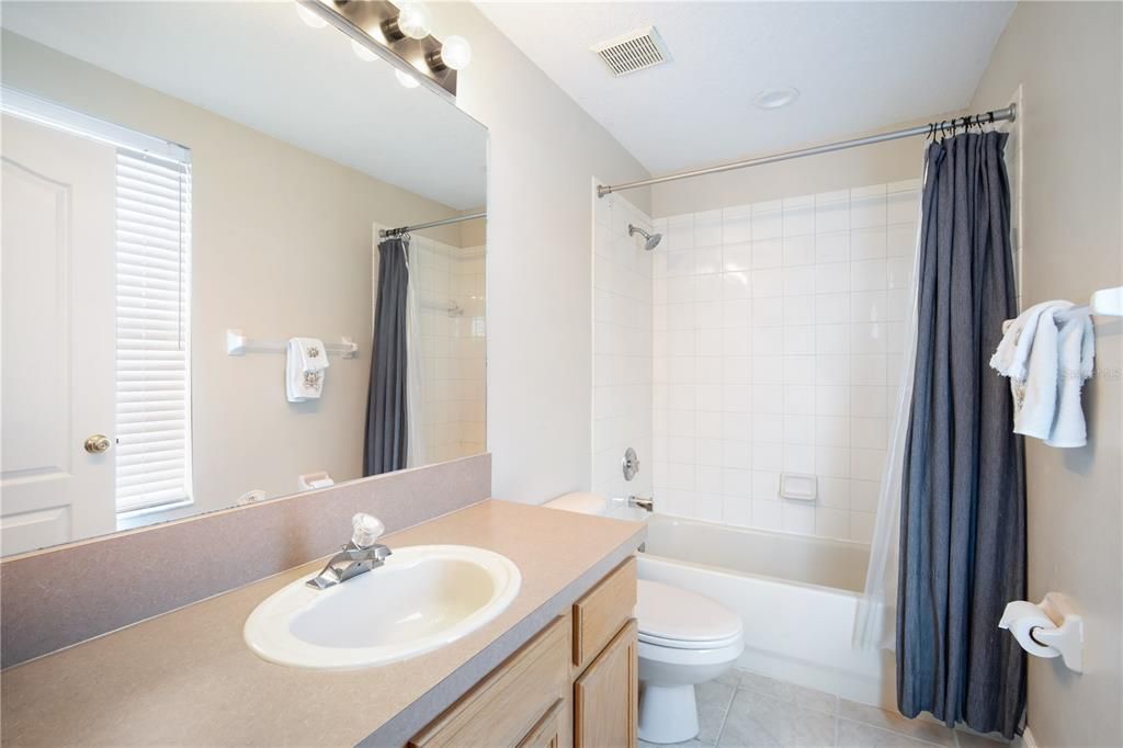 В аренду: $2,700 (2 спален, 2 ванн, 1480 Квадратных фут)