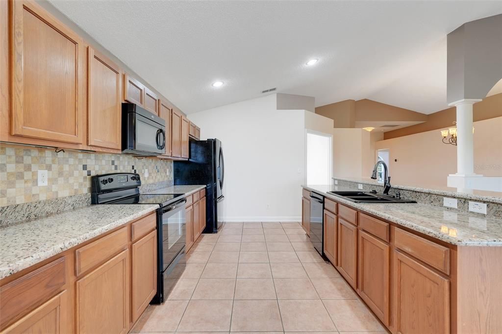 For Sale: $329,000 (3 beds, 2 baths, 1808 Square Feet)