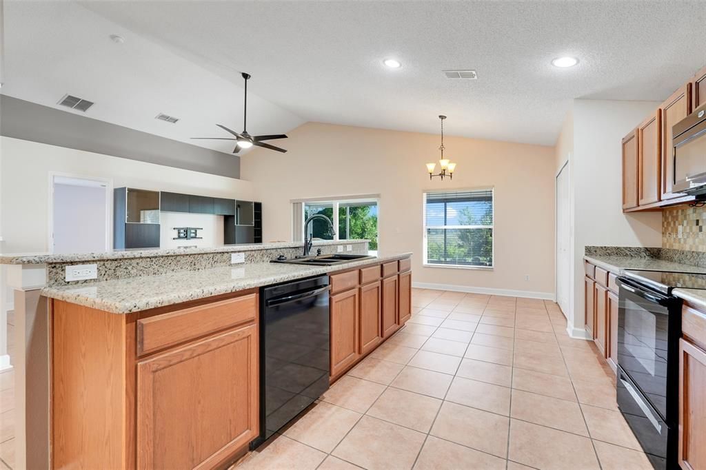 For Sale: $329,000 (3 beds, 2 baths, 1808 Square Feet)