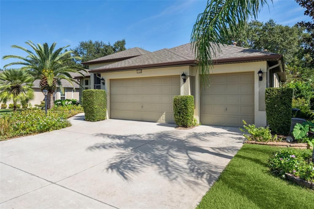 待售: $440,000 (4 贝兹, 2 浴室, 2585 平方英尺)