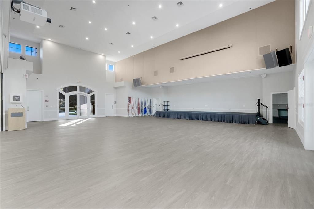 待售: $440,000 (4 贝兹, 2 浴室, 2585 平方英尺)