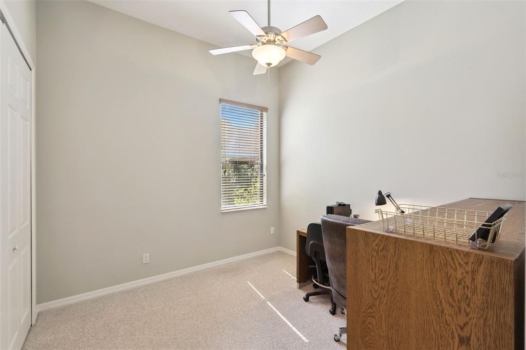 待售: $440,000 (4 贝兹, 2 浴室, 2585 平方英尺)