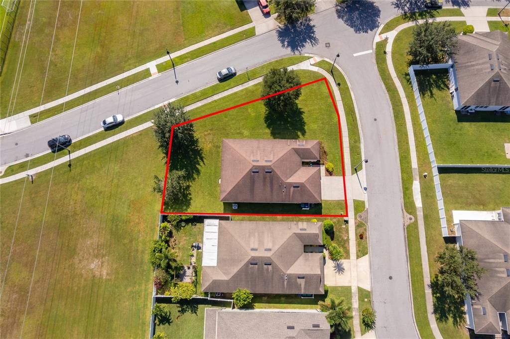 For Sale: $420,000 (3 beds, 2 baths, 1899 Square Feet)