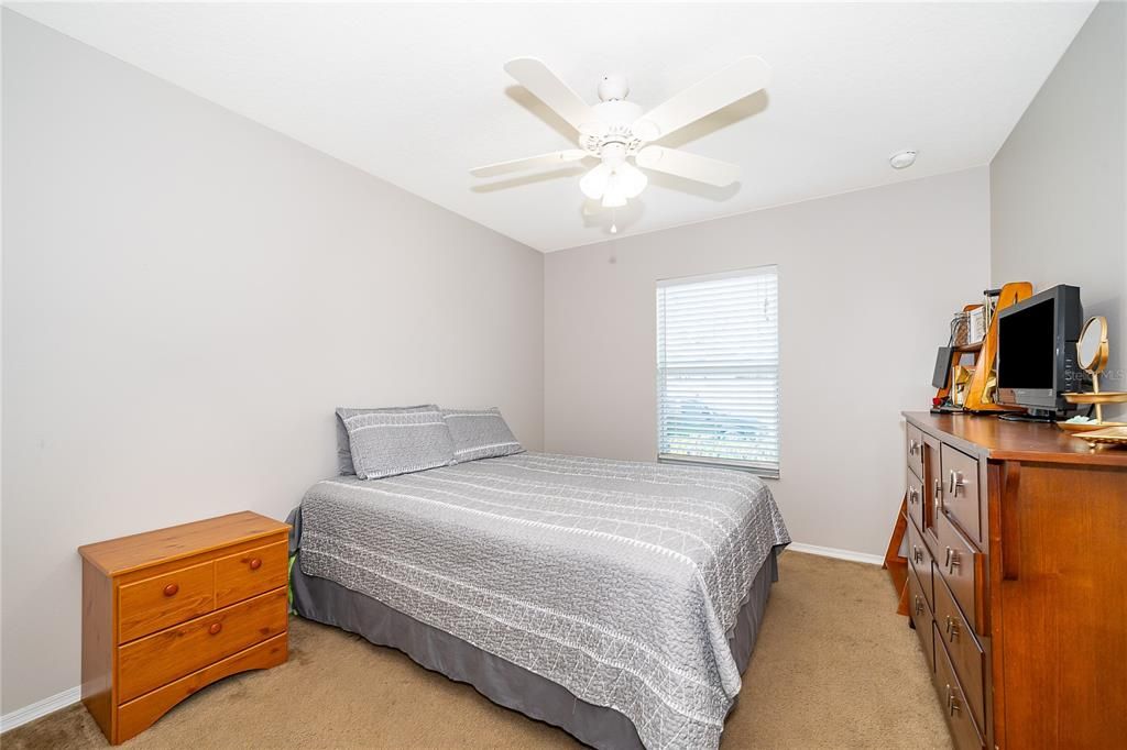 For Sale: $420,000 (3 beds, 2 baths, 1899 Square Feet)