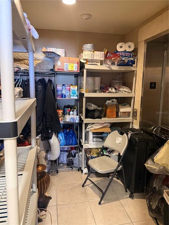 На продажу: $289,000 (3 спален, 1 ванн, 1640 Квадратных фут)