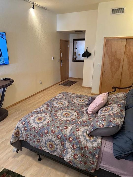 На продажу: $289,000 (3 спален, 1 ванн, 1640 Квадратных фут)