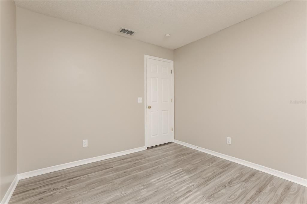 For Rent: $1,995 (3 beds, 2 baths, 1471 Square Feet)