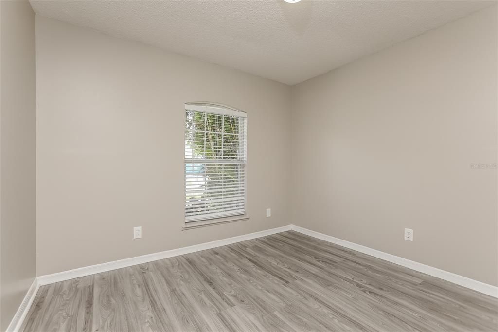 For Rent: $1,995 (3 beds, 2 baths, 1471 Square Feet)