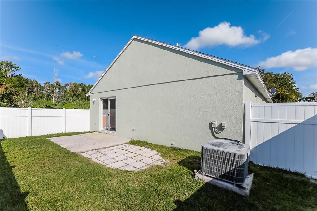 For Rent: $1,995 (3 beds, 2 baths, 1471 Square Feet)