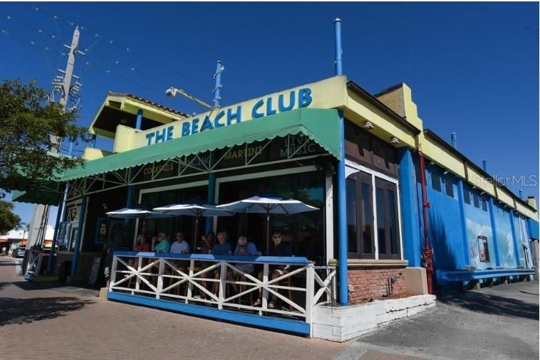 出租: $8,500 (3 贝兹, 2 浴室, 1386 平方英尺)