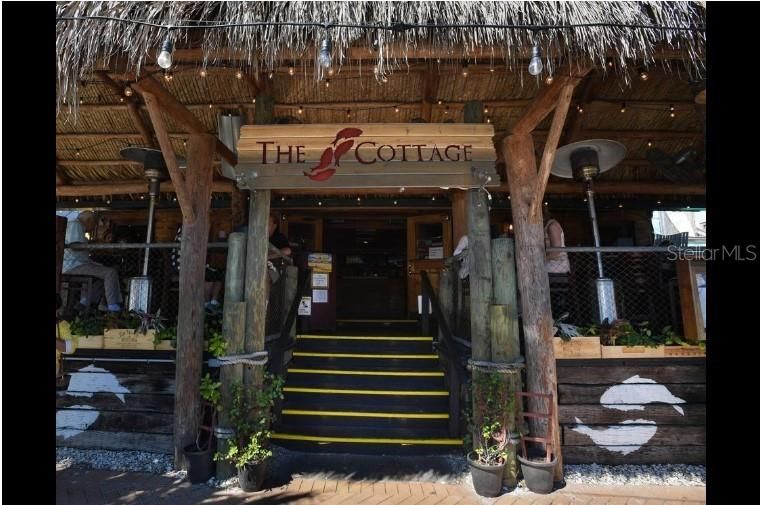 出租: $8,500 (3 贝兹, 2 浴室, 1386 平方英尺)