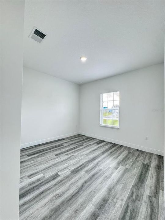 For Rent: $1,900 (4 beds, 2 baths, 1622 Square Feet)